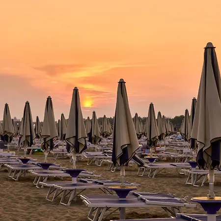 Apartament Charming With Terrace By The Sea
